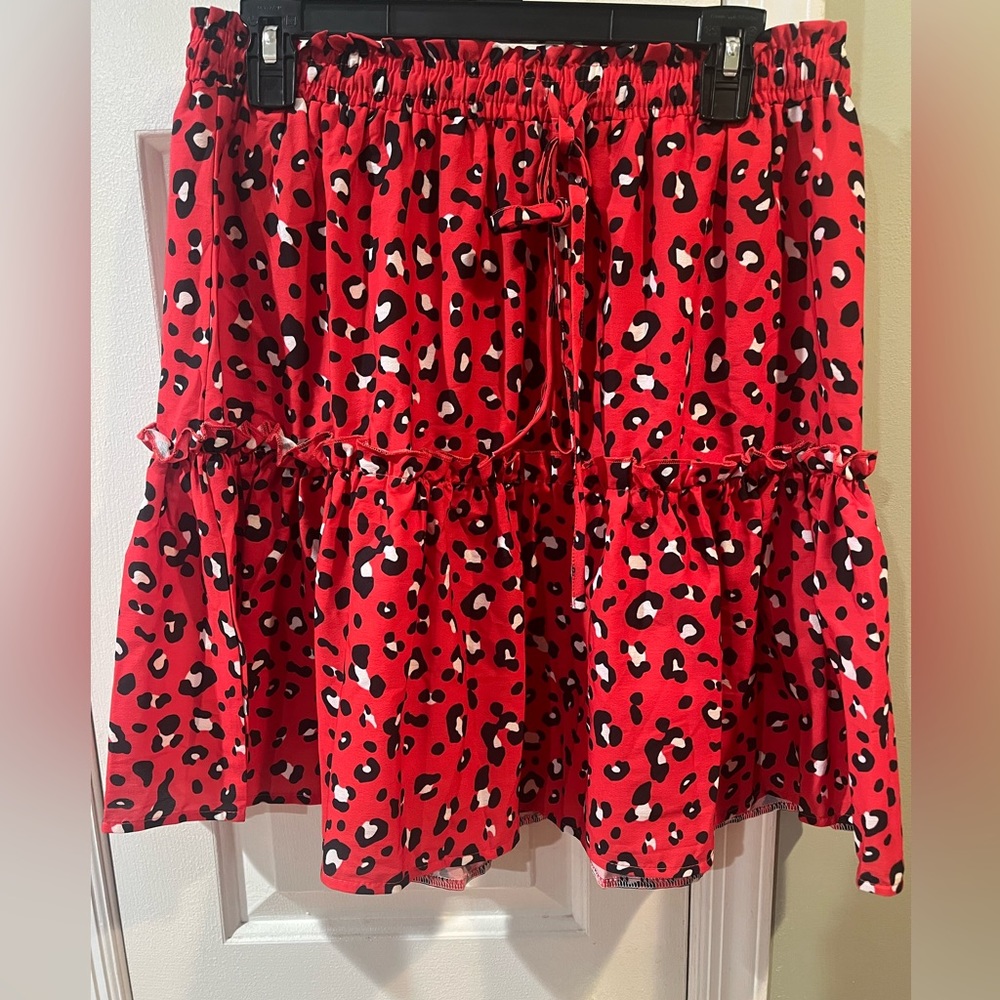 Cute red leopard skirt